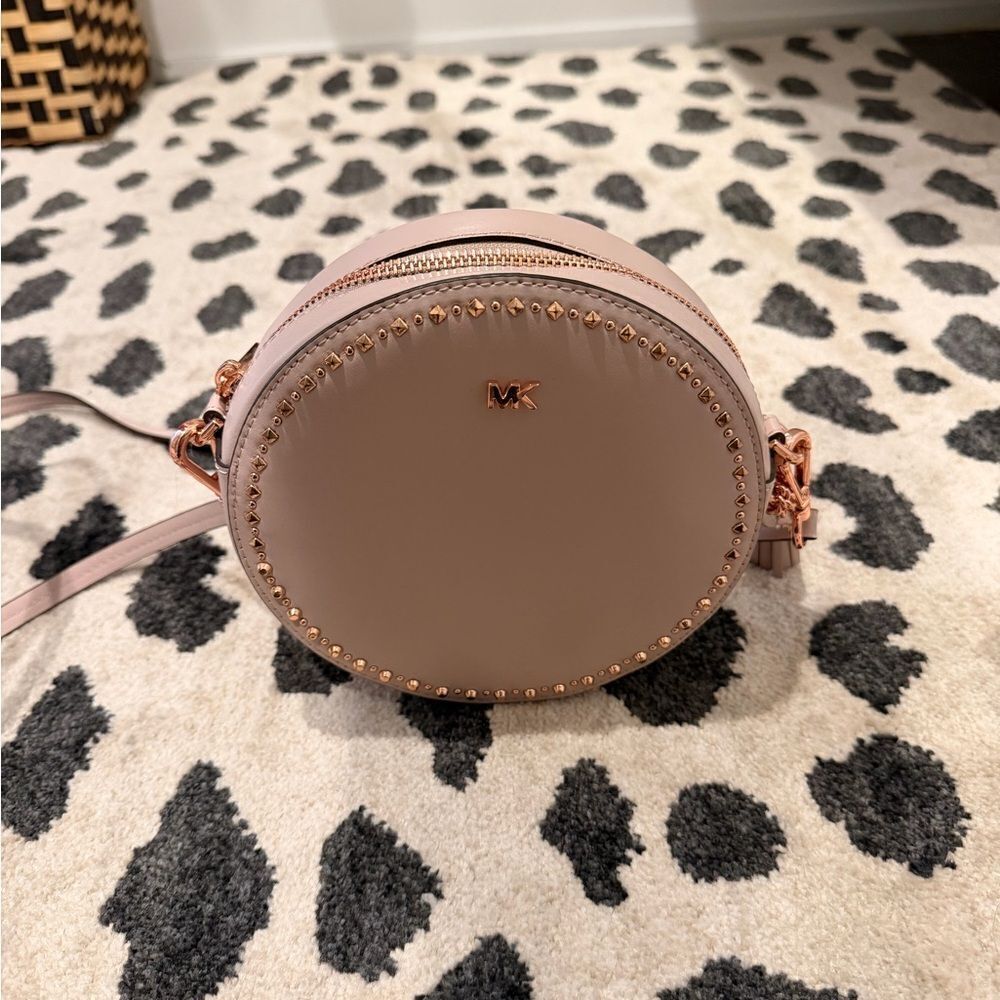 Michael Kors Blush Round Crossbody Bag with Gold Accents - Picture 4 of 4